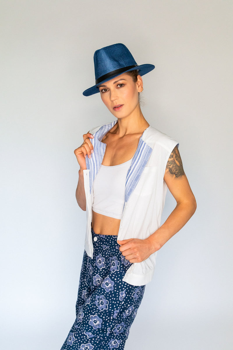 Cassi-Vest Upcycled Top/Vest, Ivr/Blu/Wht