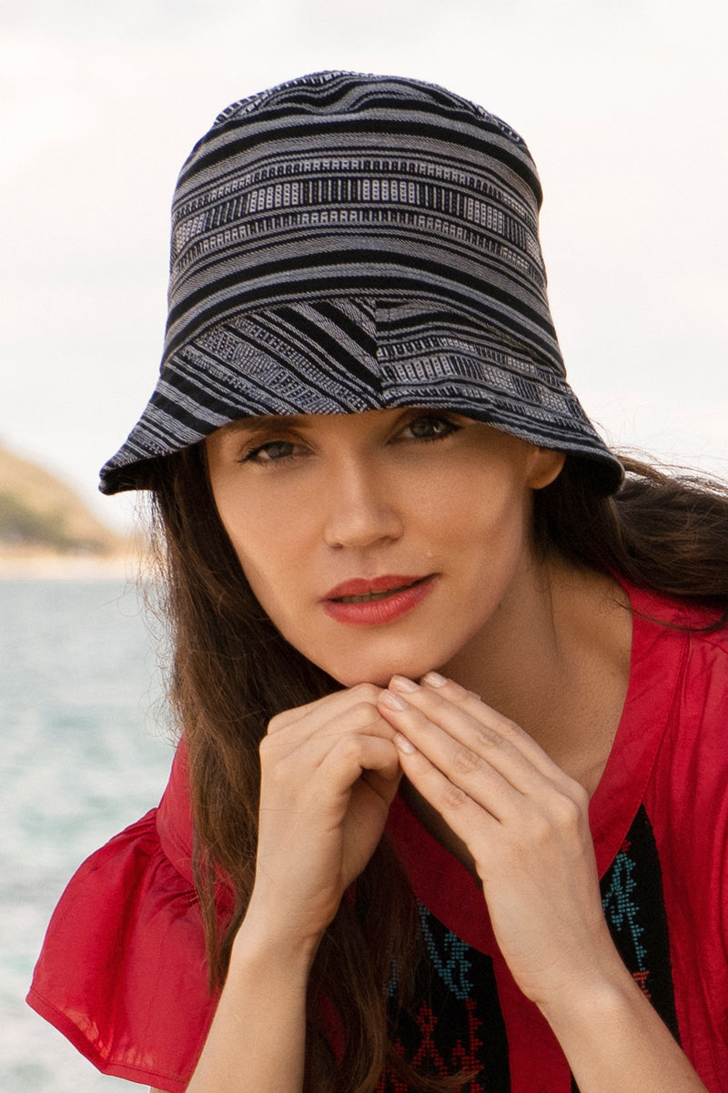 Yakan 008 Blk/Wht Bucket Hat, Handwoven